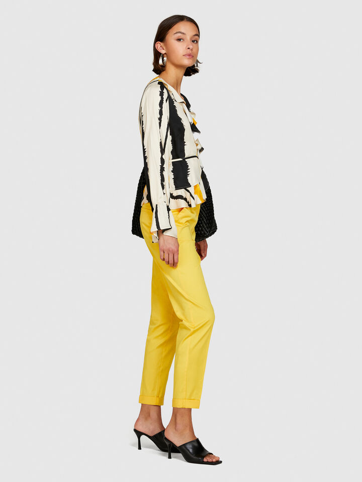 Cigarette trousers - women's skinny fit trousers - Yellow | Sisley image number 2